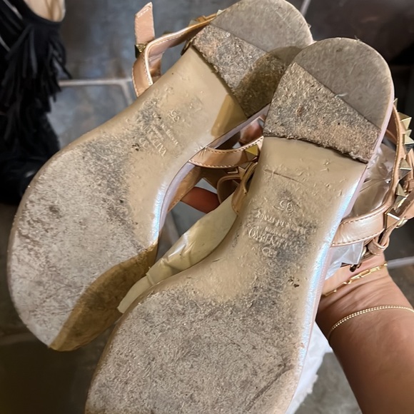 Authentic Valentino Rockstud Sandals - Picture 11 of 16